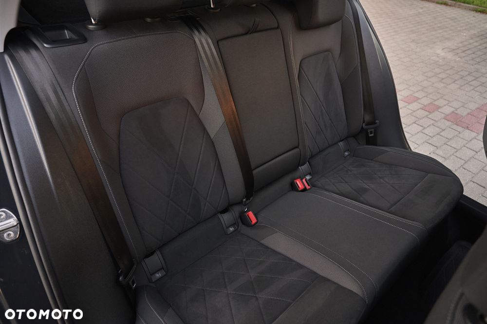 Volkswagen Golf 2.0 TDI Style - 24