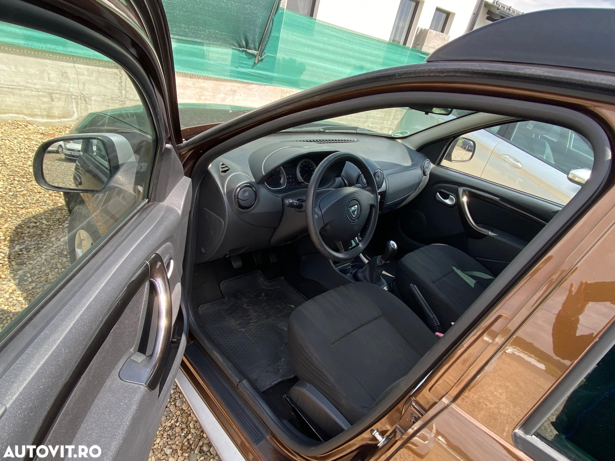 Dacia Duster 1.5 dCi 4x2 Laureate - 9
