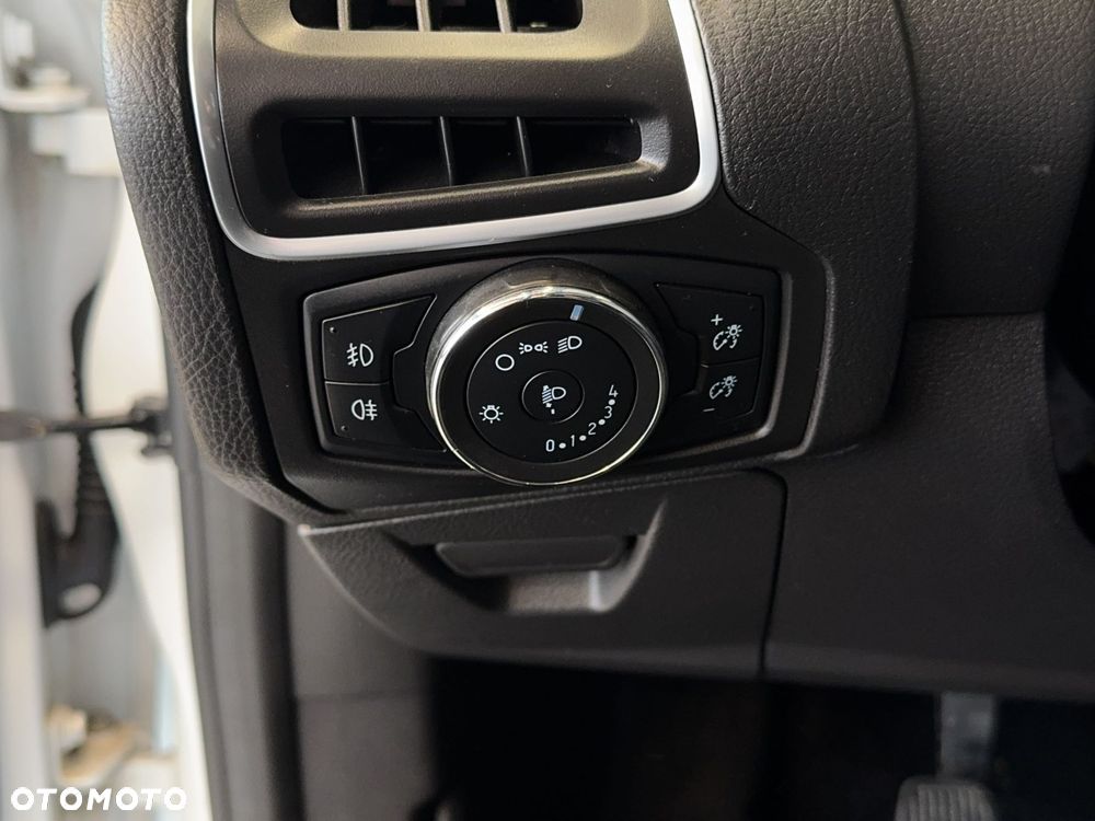 Ford Focus - 24