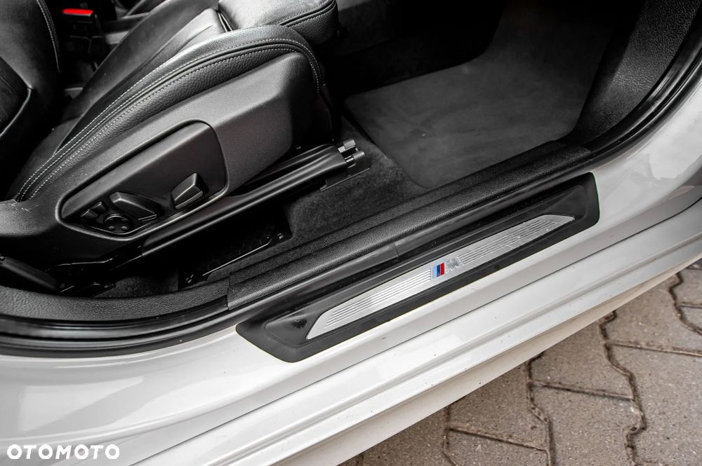 BMW Seria 2 220d xDrive M Sport - 23