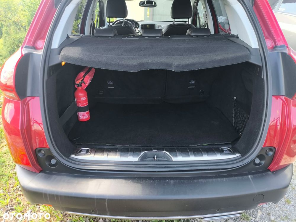 Peugeot 2008 1.2 Pure Tech Allure S&S - 5