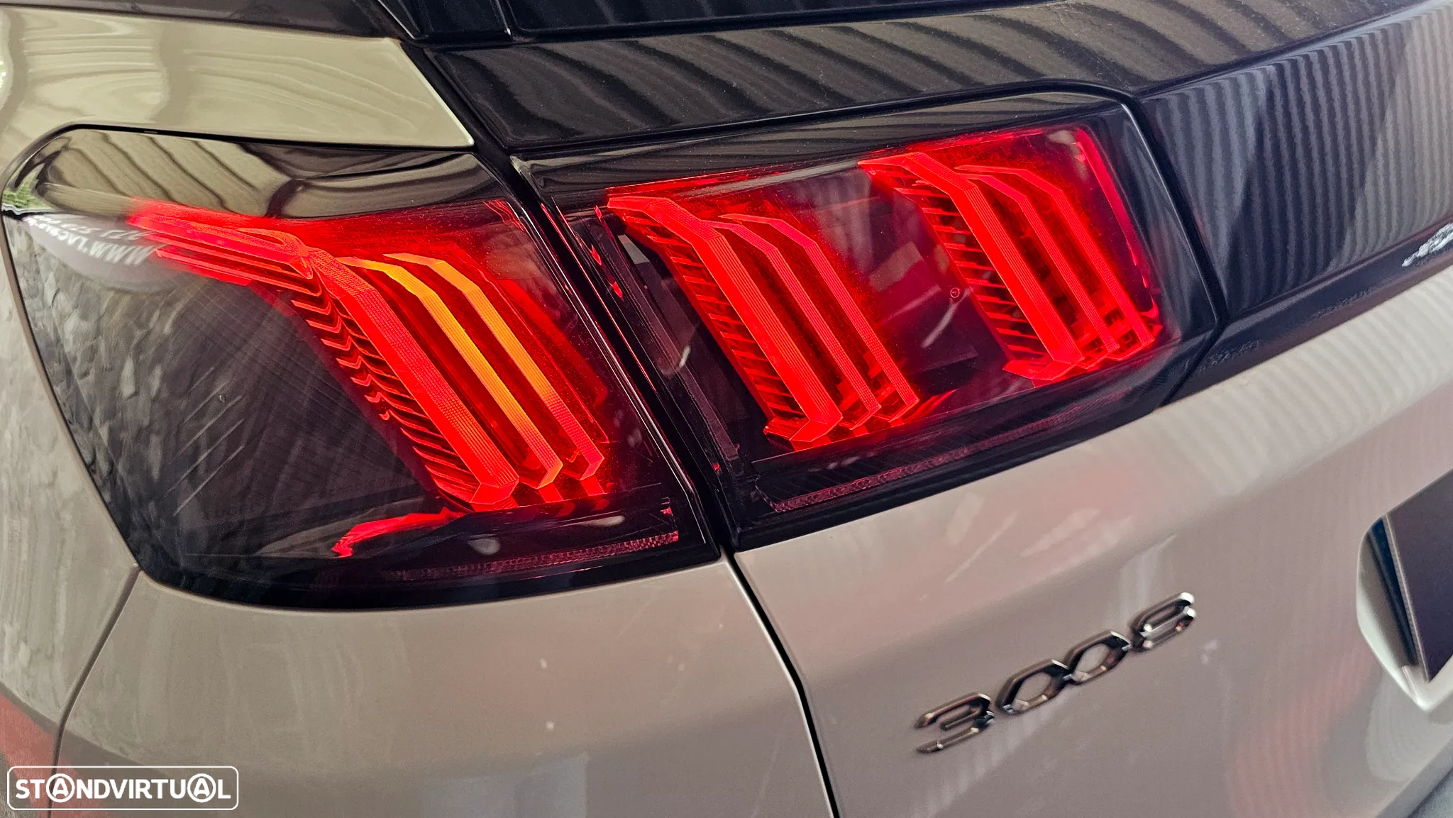 Peugeot 3008 1.2 Hybrid Allure Pack e-DCS6 - 29