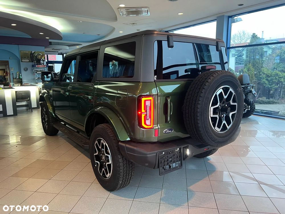 Ford Bronco - 31