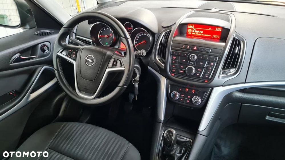Opel Zafira Tourer 1.4 Turbo Edition - 19