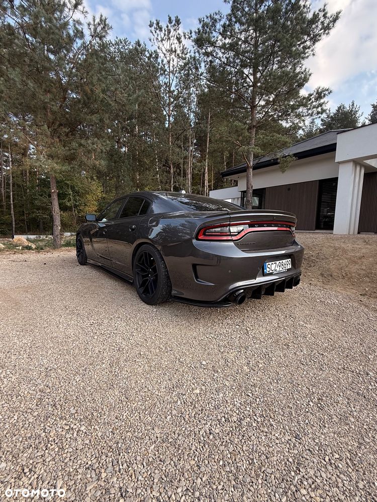Dodge Charger - 7