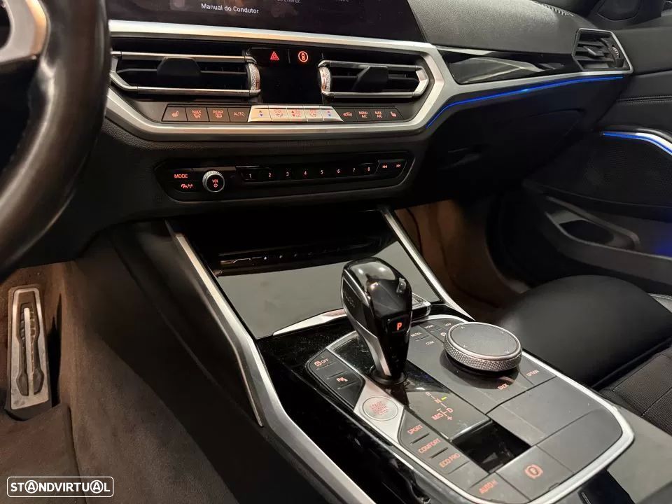 BMW 320 d Touring Pack Desportivo M Pro Auto - 18