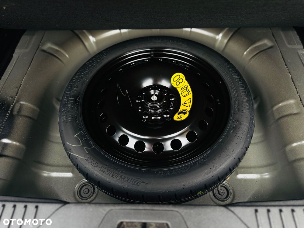 Ford Focus 1.5 EcoBlue Start-Stopp-System TITANIUM DESIGN - 17