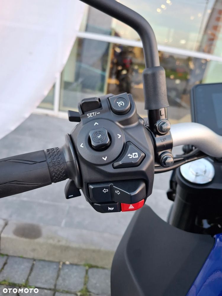 Yamaha MT - 17