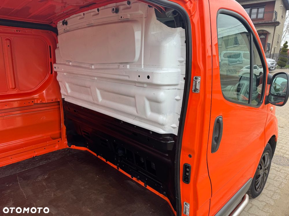 Renault TRAFIC - 8