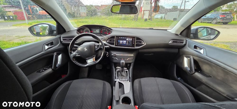 Peugeot 308 1.6 BlueHDi Allure S&S EAT6 - 6