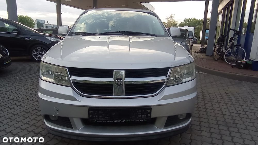 Dodge Journey 2.4 SXT - 34