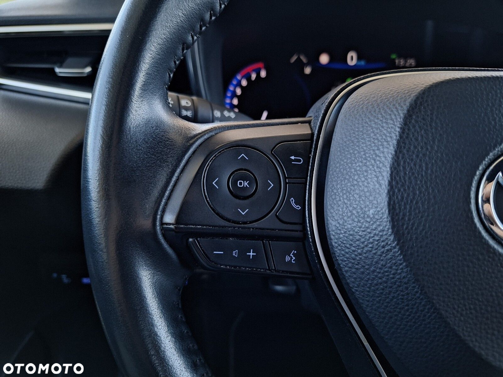 Toyota Corolla 2.0 Hybrid Comfort - 37