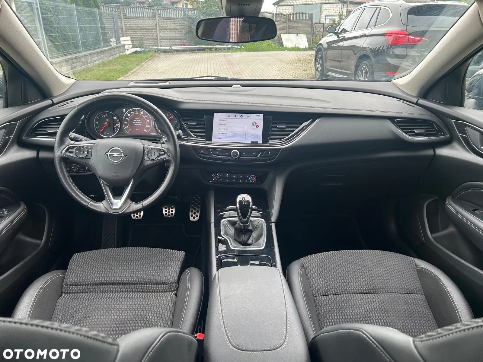 Opel Insignia - 10