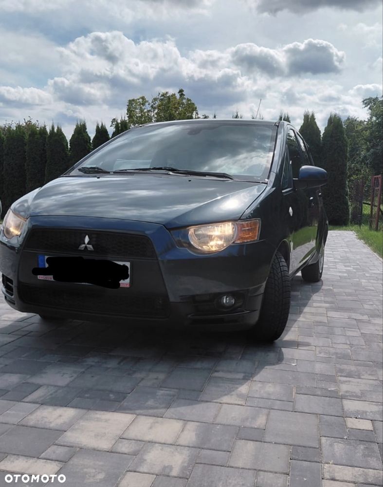 Mitsubishi Colt - 4
