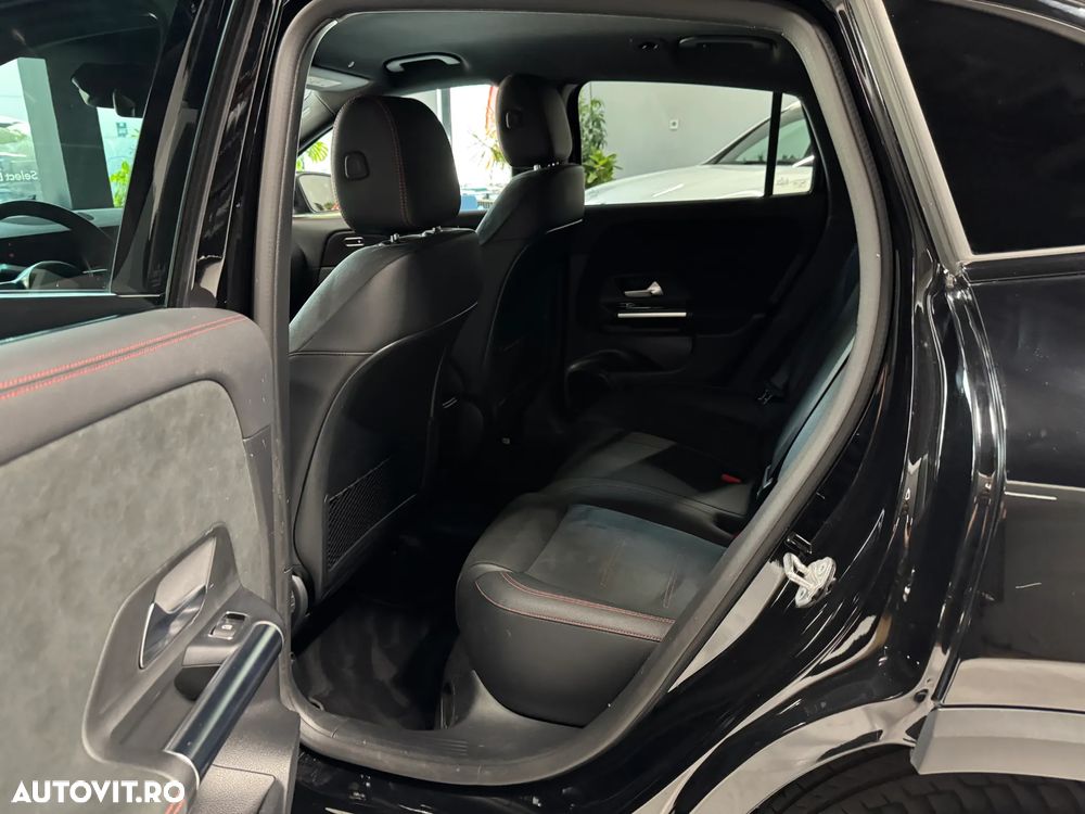 Mercedes-Benz GLA 180 d Aut. - 8