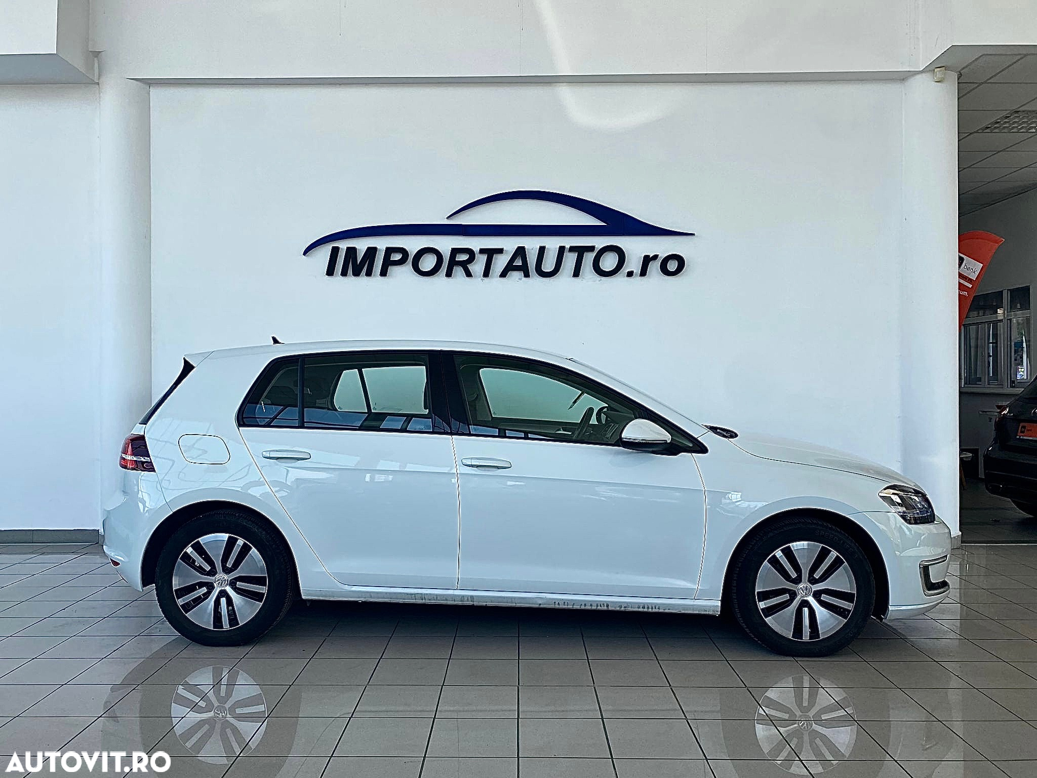 Volkswagen e-Golf - 4