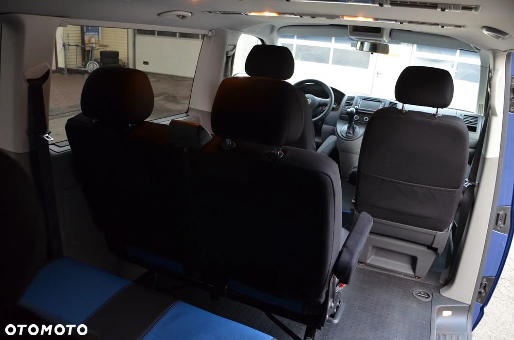 Volkswagen Caravelle - 18