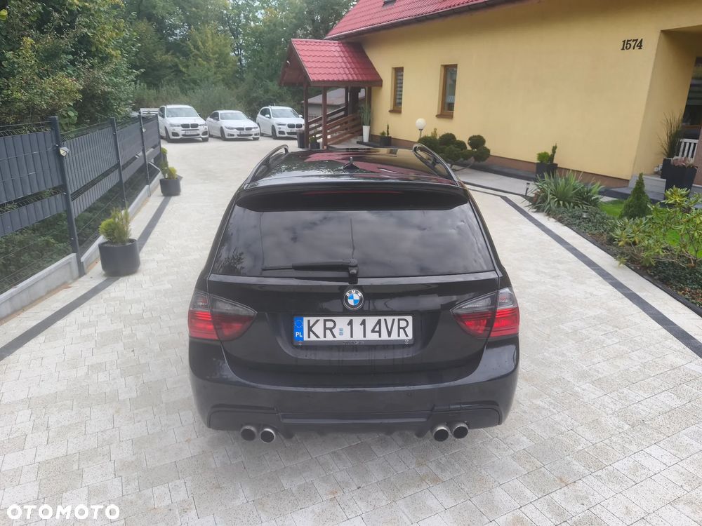 BMW Seria 3 325xi Touring - 7