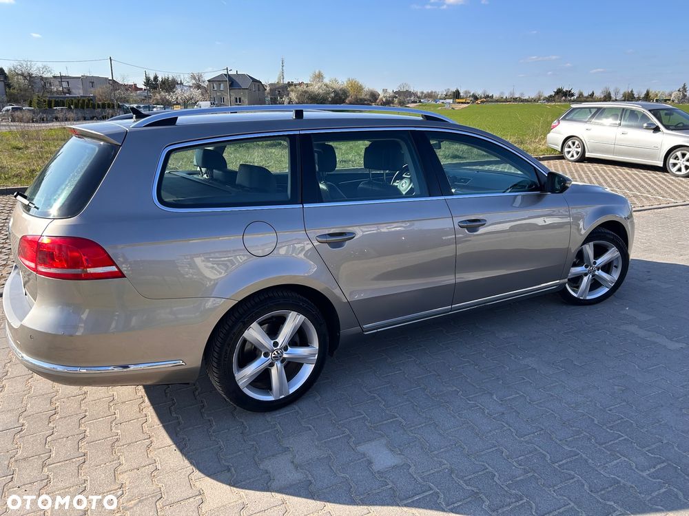 Volkswagen Passat 2.0 Blue TDI SCR Highline - 8