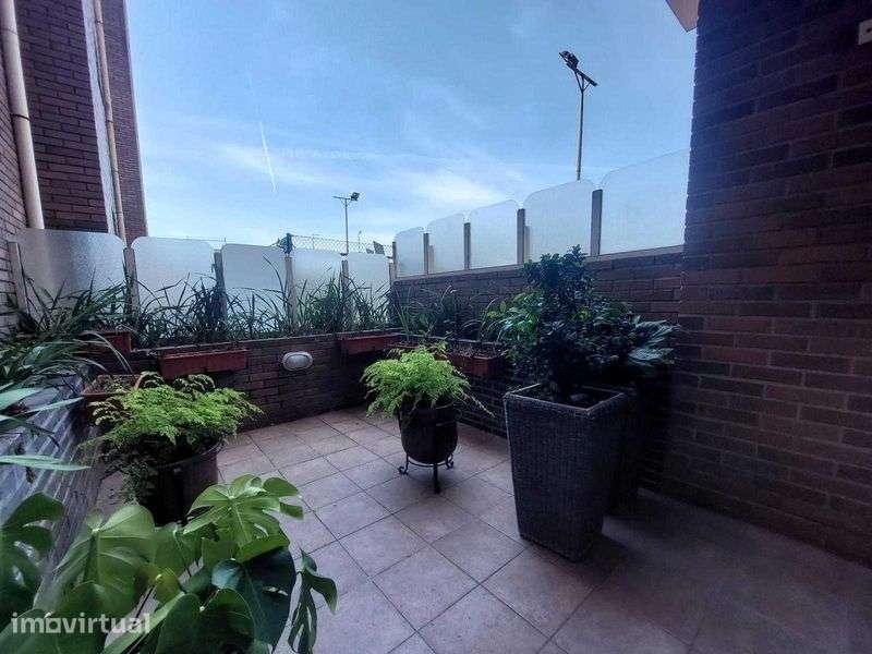 Apartamento T2 junto ao Gaia Shopping - Grande imagem: 3/12