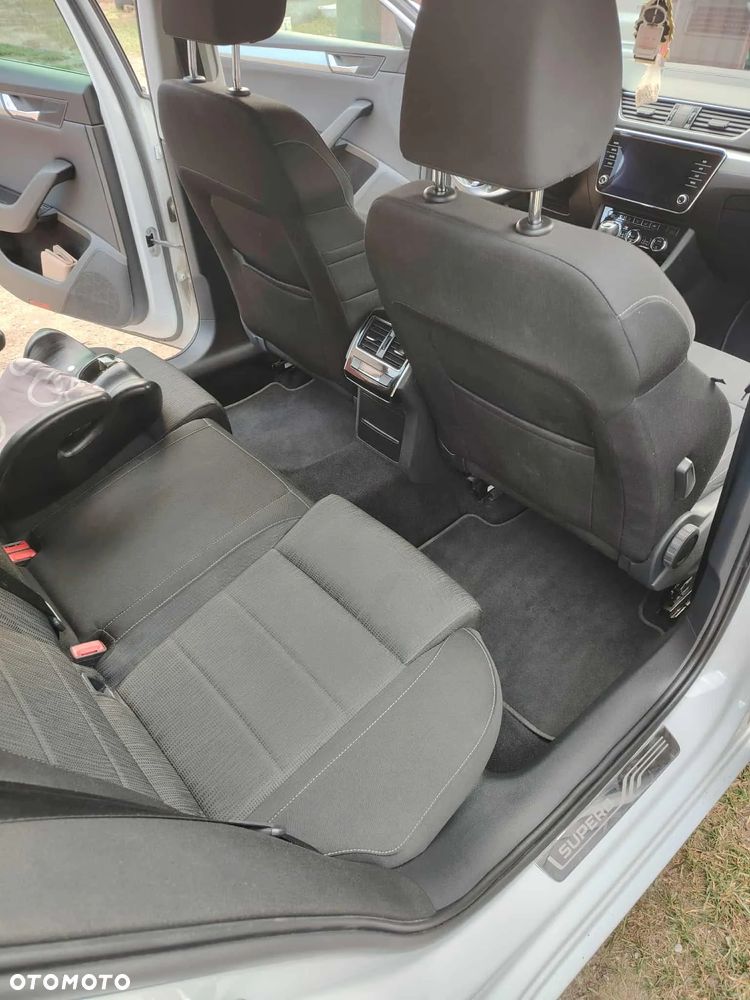 Skoda Superb 2.0 TDI Active DSG7 - 14