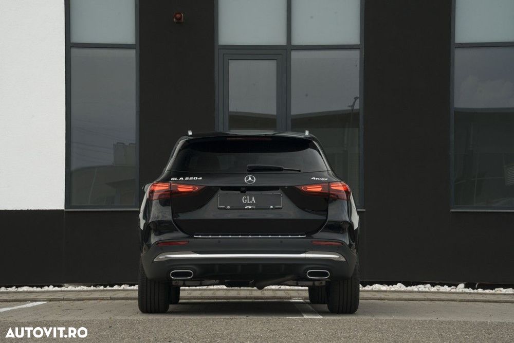 Mercedes-Benz GLA 220 d 4MATIC Aut. - 32
