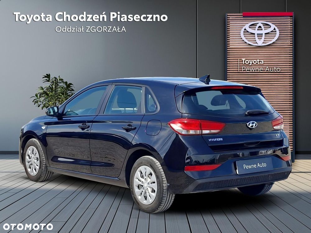 Hyundai i30 1.5 DPI Classic + - 4