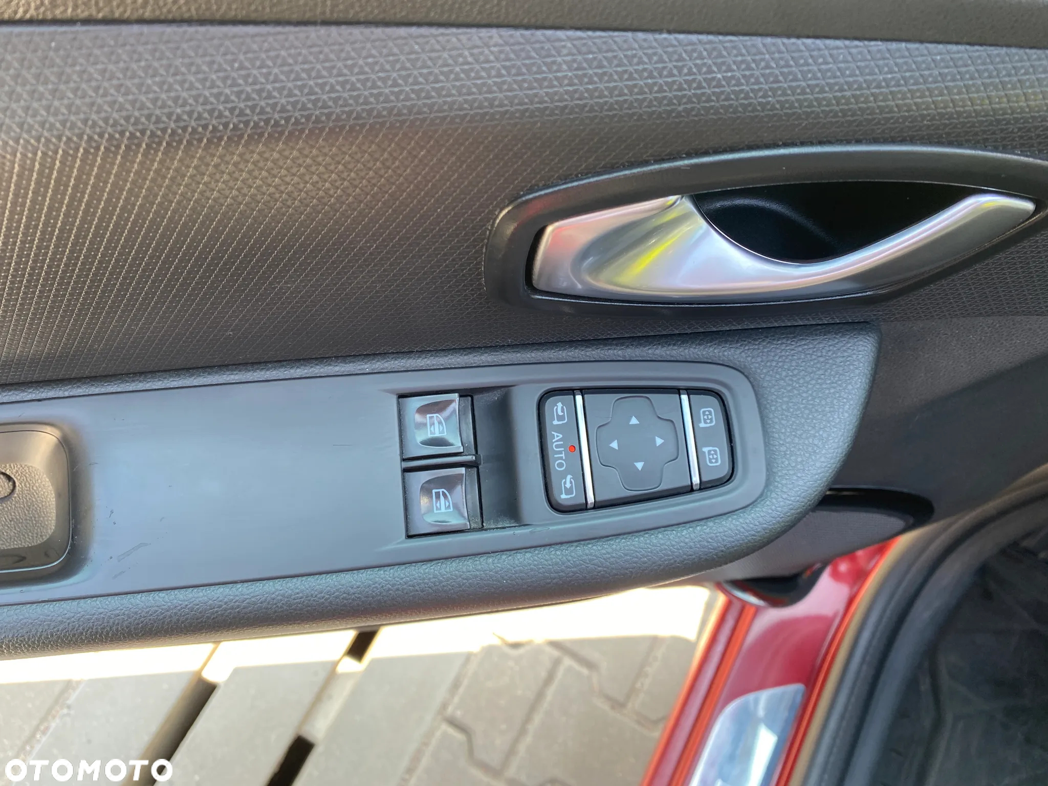 Renault Clio 0.9 TCe Limited - 24
