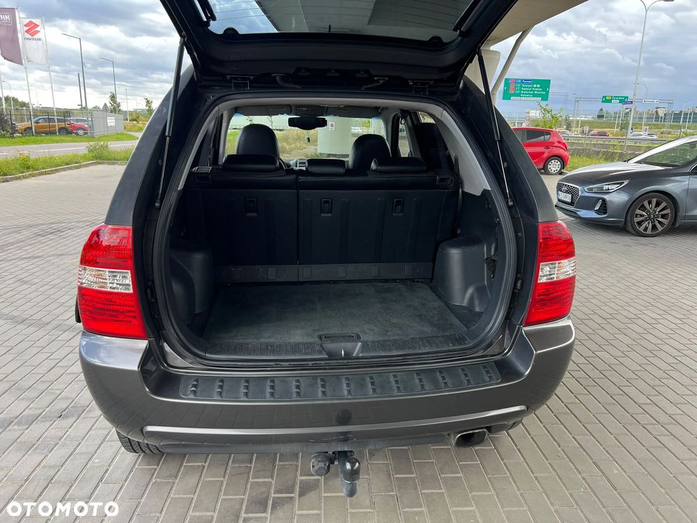 Kia Sportage 2.0 Expedition - 11