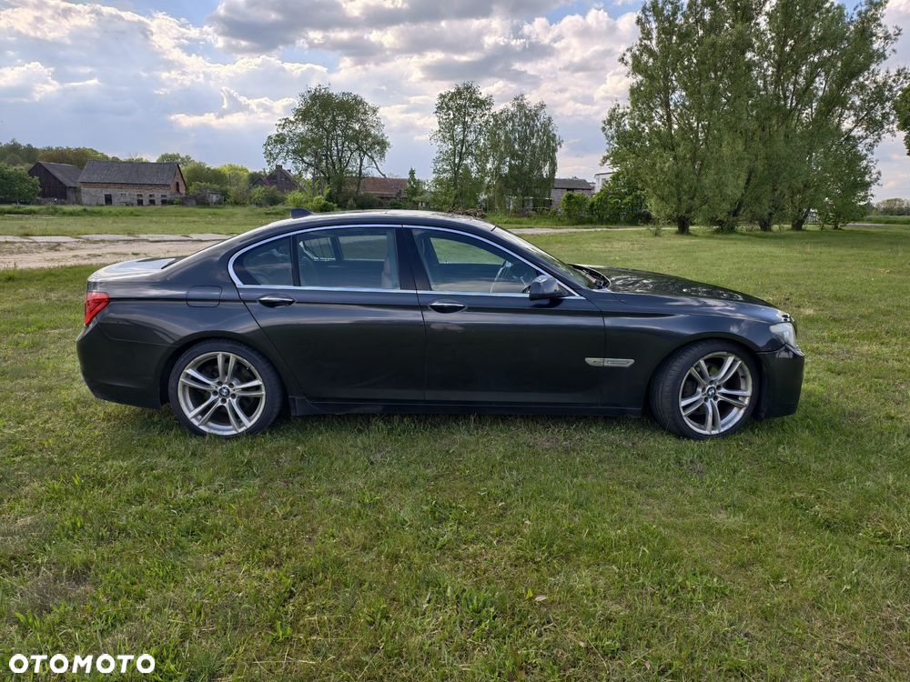 BMW Seria 7 740d xDrive - 12
