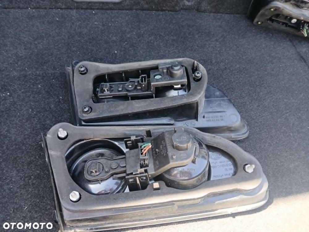 Seat Cordoba lampa tylna w klapę prawa - 3