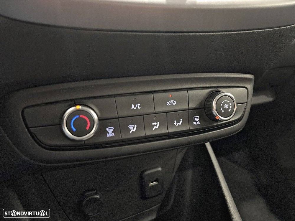 Opel Crossland X - 18