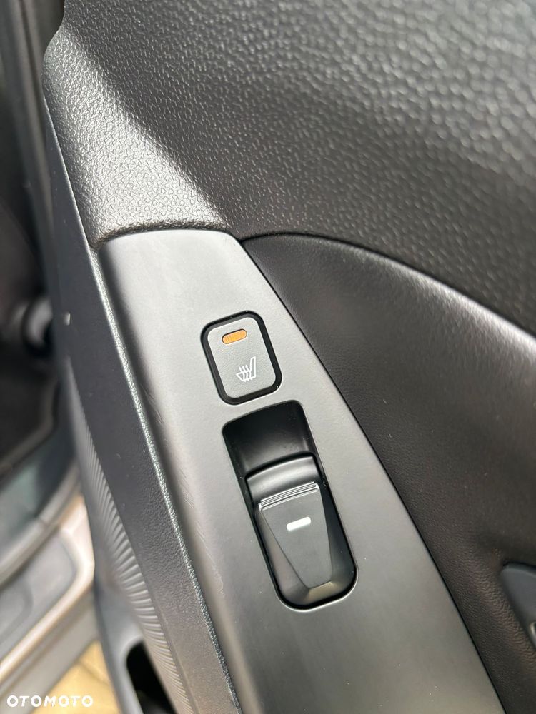 Hyundai ix35 blue 1.6 2WD Finale Gold - 13