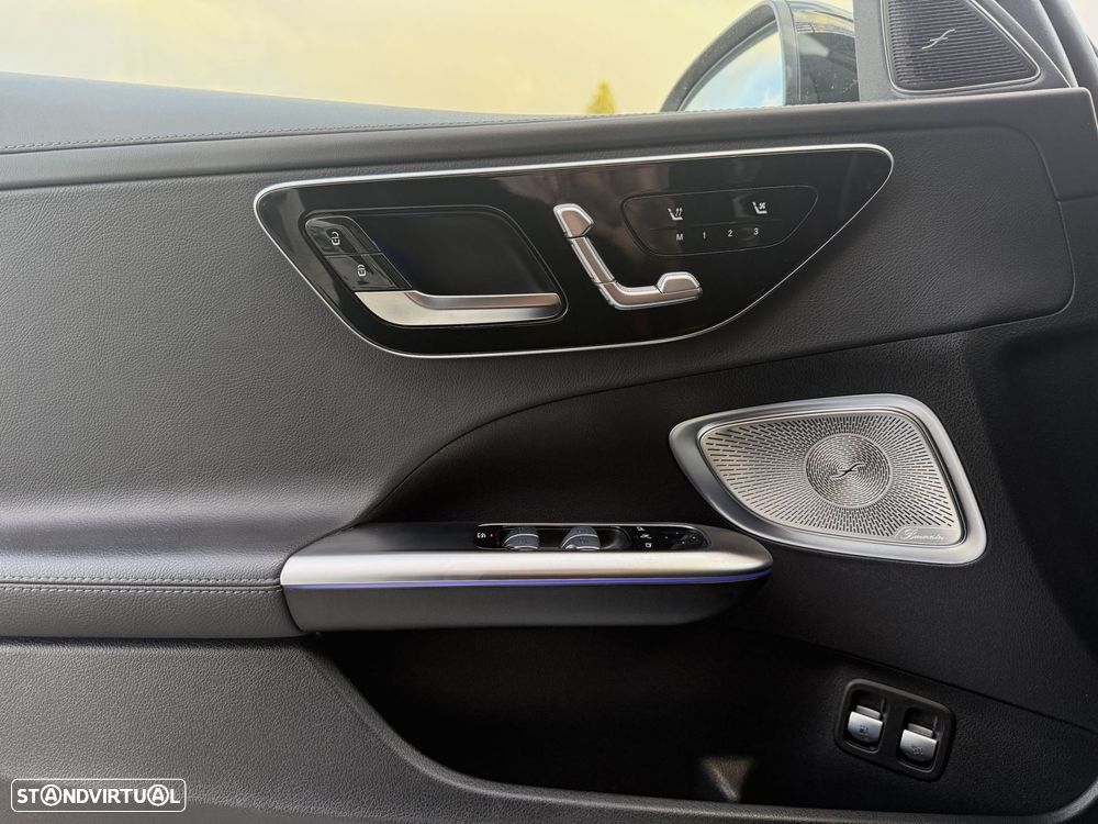 Mercedes-Benz C 300 e AMG Line - 31