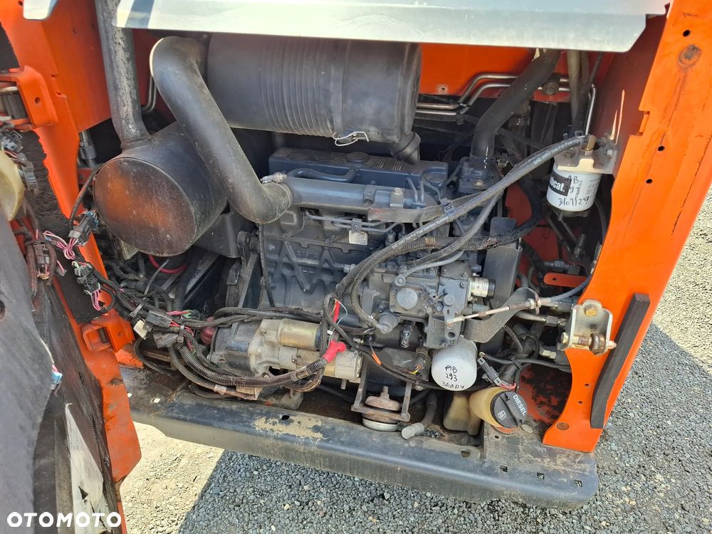 Bobcat S 450 - 9