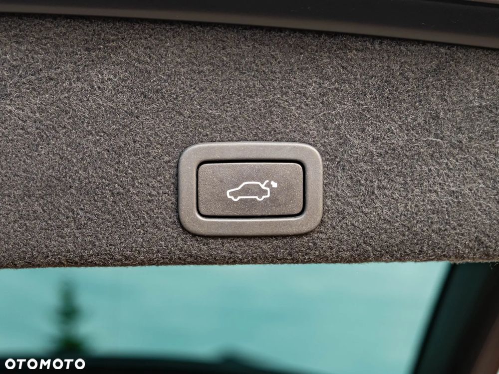 Volvo XC 60 D4 Momentum - 22