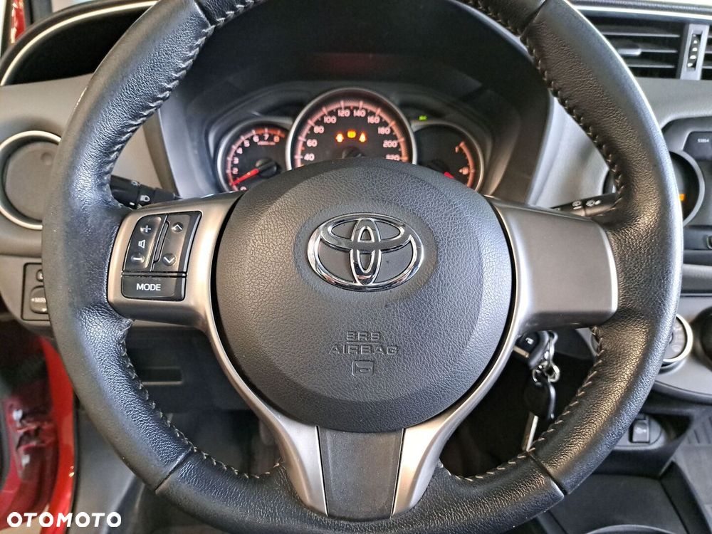 Toyota Yaris 1.0 Active EU6 - 30