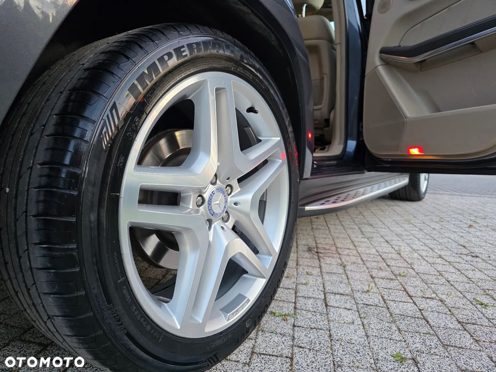 Mercedes-Benz GL 350 CDI DPF 4Matic BlueEFFICIENCY 7G-TRONIC Grand Edition - 30