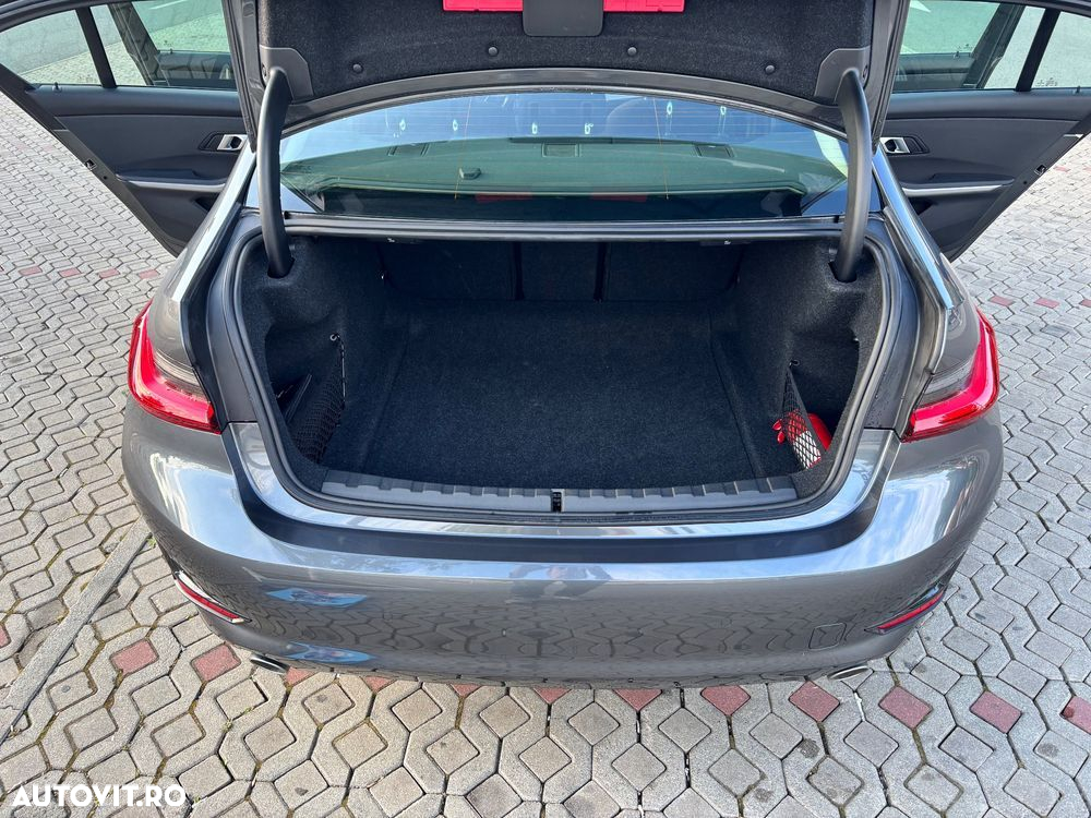 BMW Seria 3 - 18