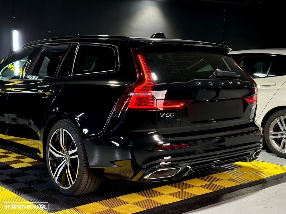 Volvo V60 2.0 T6 AWD TE R-Design - 25