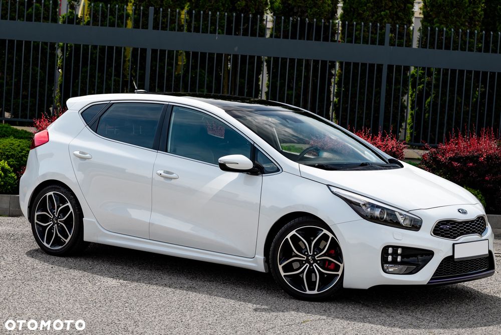 Kia Ceed 1.6 T-GDI GT - 3