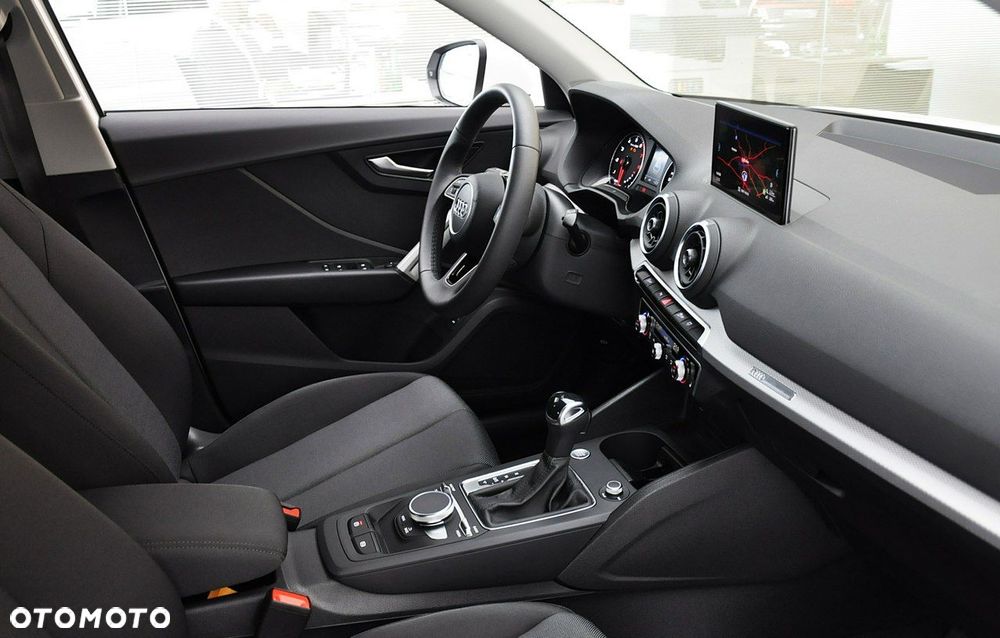 Audi Q2 - 18