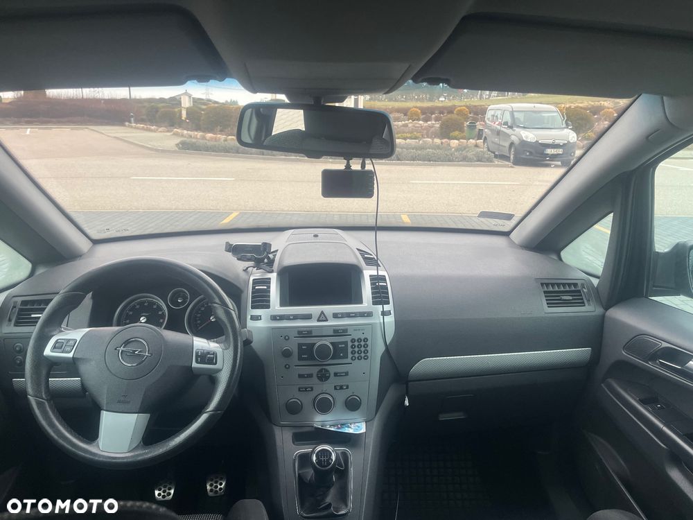 Opel Zafira 1.8 Sport - 7