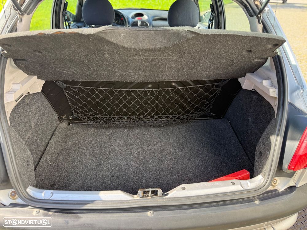 Peugeot 206 1.1 XR - 9