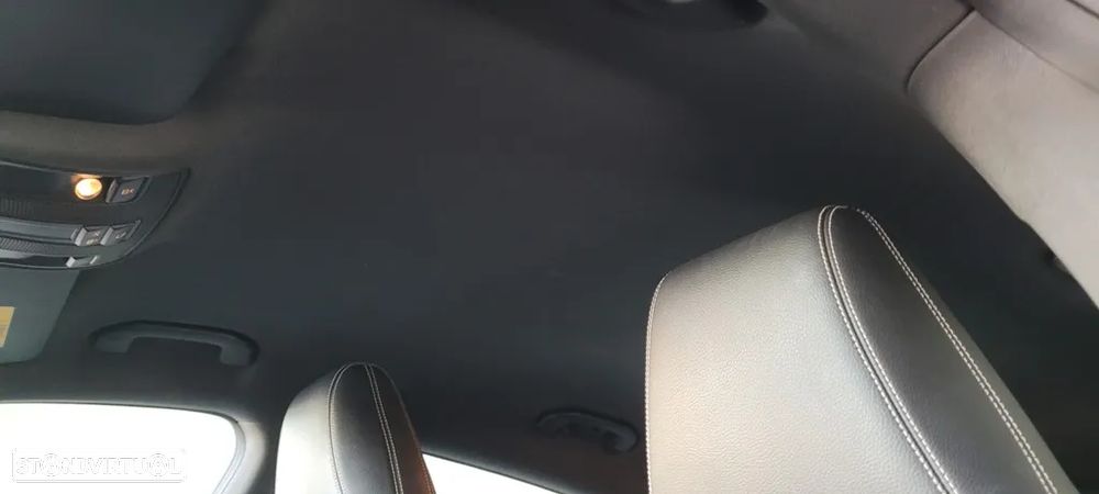 Mercedes-Benz CLA 180 d Shooting Brake Urban - 13