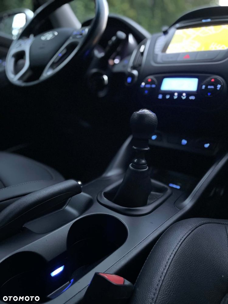 Hyundai ix35 - 23