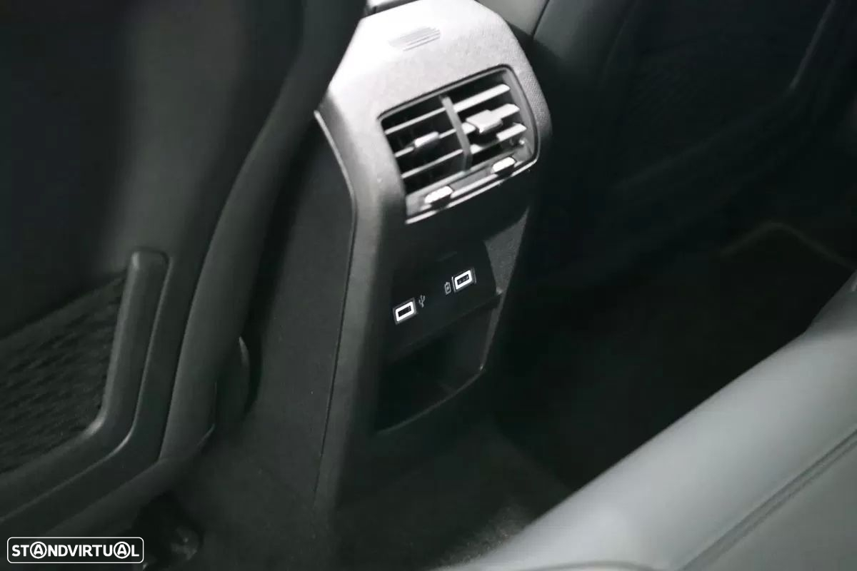 Peugeot 308 SW BlueHDi 130 EAT8 GT - 41