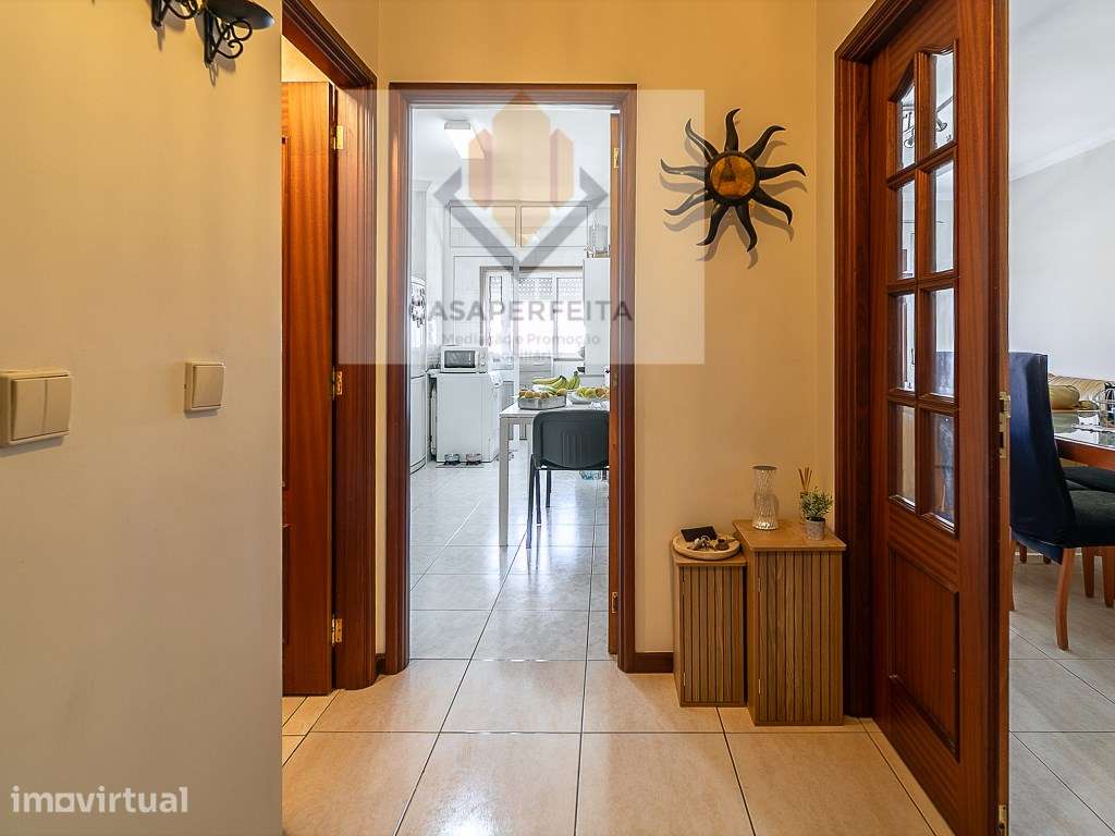 Fantástico Apartamento T2 Duplex com Varanda e 2 Lugares de Garagem... - Grande imagem: 2/37