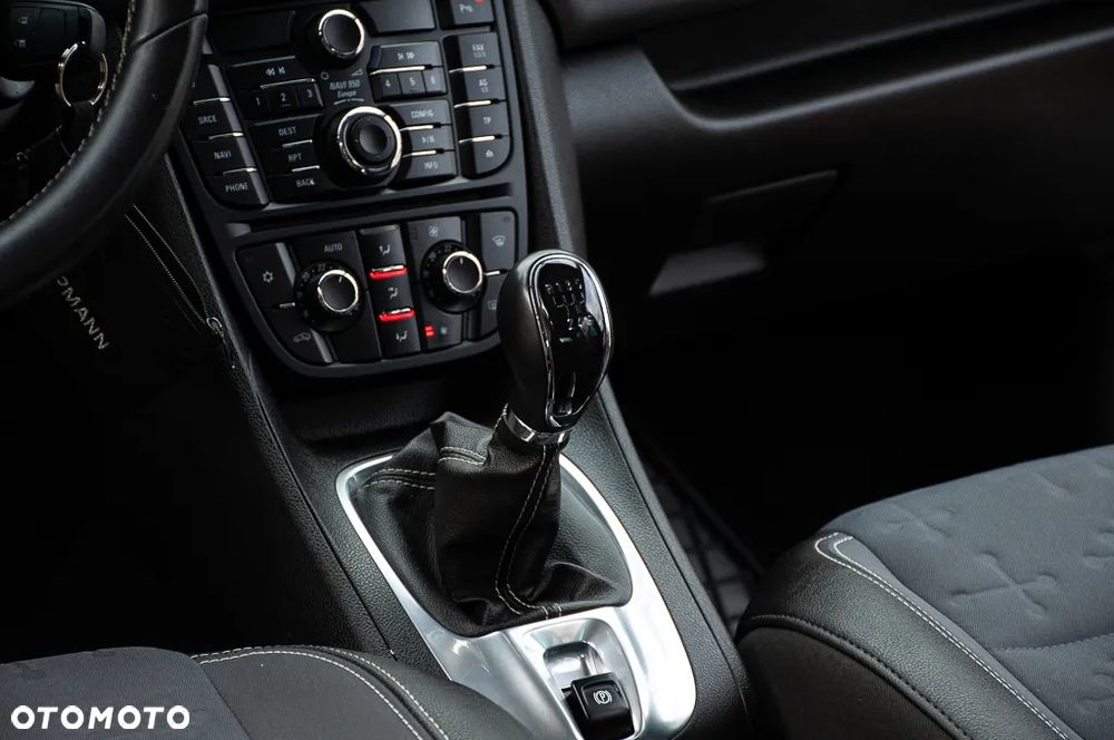 Opel Meriva ver-1-4-turbo-150-jahre - 35