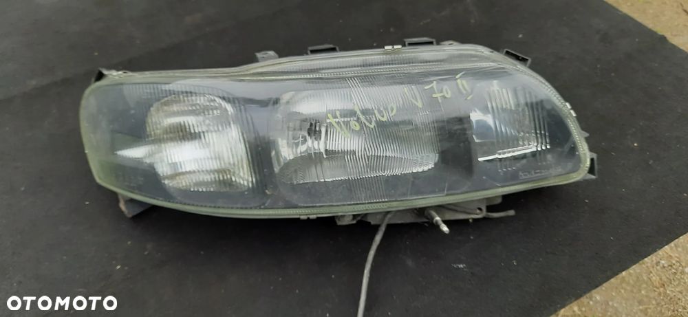 ZDERZAK  TYŁ Klapa tył VOLVO S60 KOLOR  445-26 Lampa reflektor prawy przód volvo v70 II s60 - 6